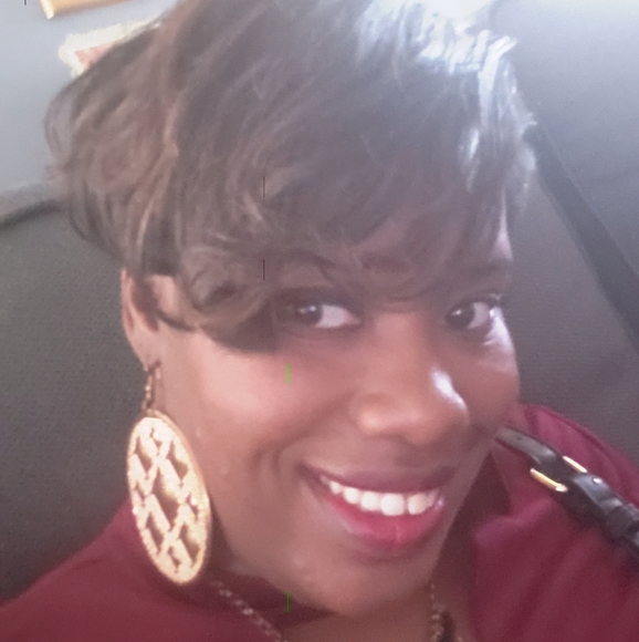 Meet your Posher, Jasmine - Picture 7 of 9